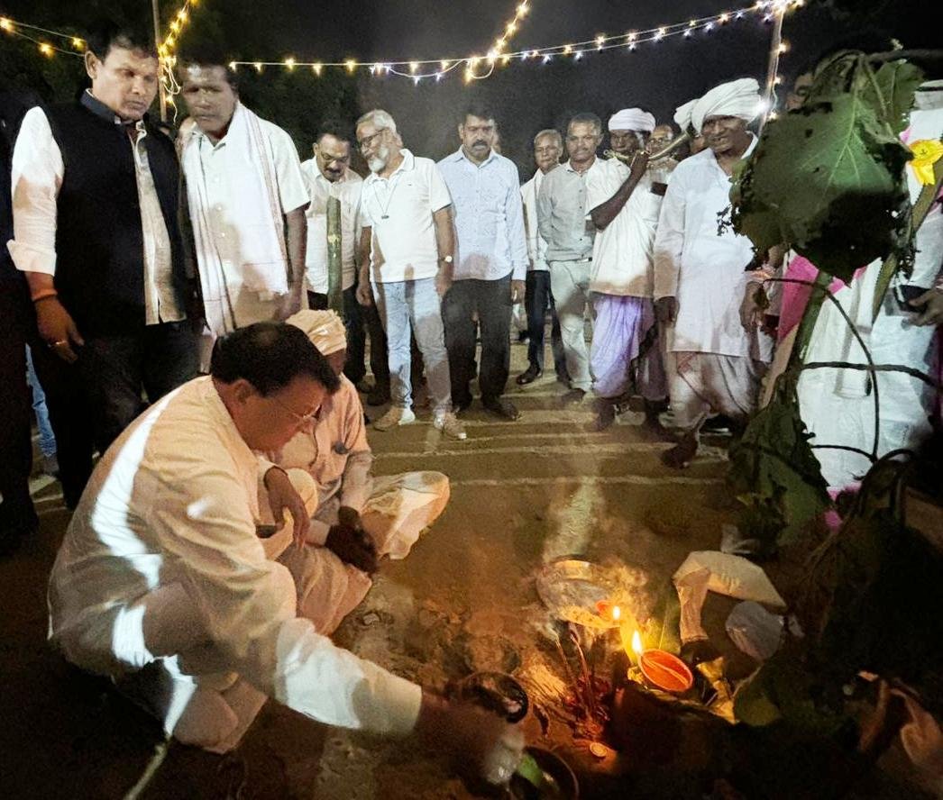 Minister Dewangan participated in Karma Mahotsav