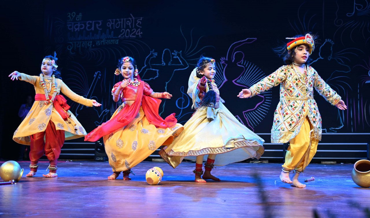 Chakradhar Samaroh-2024: Contribute to preserving classical art: Justice Sanjay Aggarwal