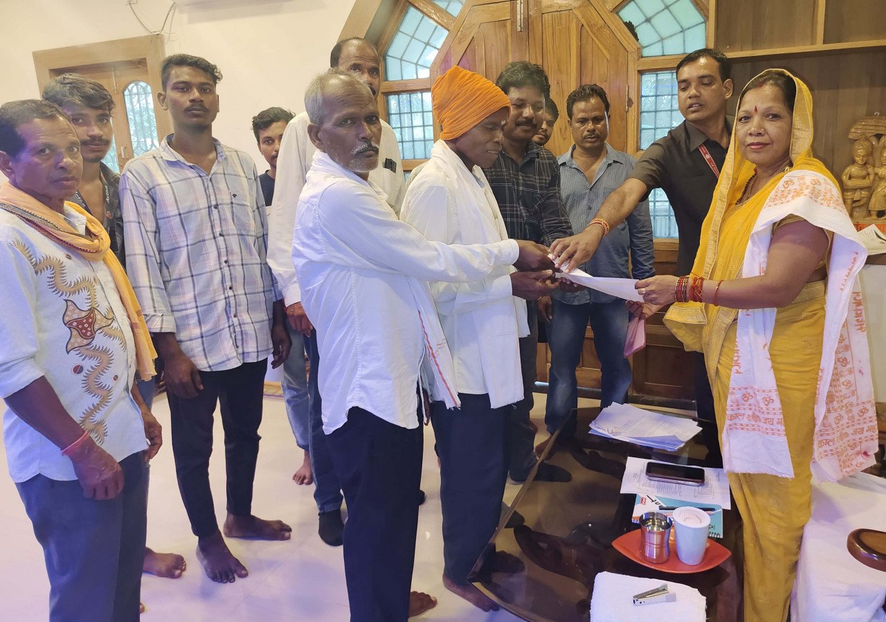On the initiative of the Chief Minister, approval was given for the construction of road from Muskooty to the main road.