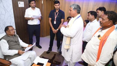 Photo of  मुख्यमंत्री विष्णु देव साय से बगिया में मिलने वालों का लगा रहा तांता