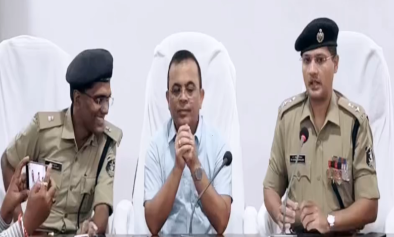 कवर्धा कांड के बाद Cm Vishnudeo Sai ने Collector Janmejay Mahobe को हटा दिया था, जानिये वे कौन हैं ? 1 After the Kawardha incident, CM Vishnudeo Sai had removed Collector Janmejay Mahobe, know who he is?