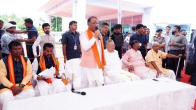 Photo of मुख्यमंत्री विष्णु देव साय ने सर्किट हाऊस में जनप्रतिनिधियों और गणमान्य नागरिकों से भेंटकर दी नवरात्र पर्व की बधाई