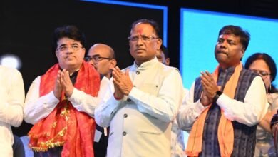 Photo of मुख्यमंत्री साय ने भगवान शिव के रुद्राभिषेक और महाआरती में हुए शामिल