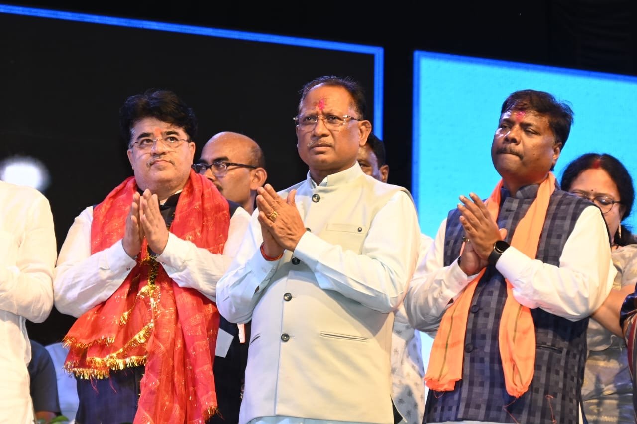 Chief Minister Sai participated in Rudrabhishek and Maha Aarti of Lord Shiva