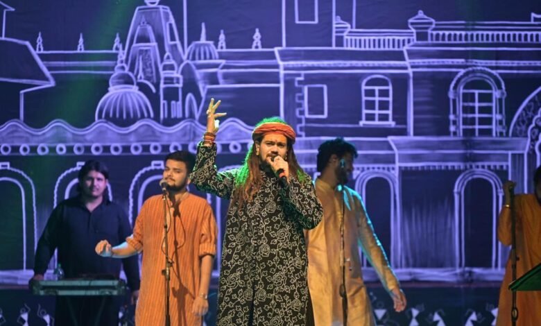 बस्तर मड़ई और क्षेत्रीय सरस मेला में भव्य सांस्कृतिक कार्यक्रम का आयोजन 1 Grand cultural program organized in Bastar Madai and Regional Saras Fair