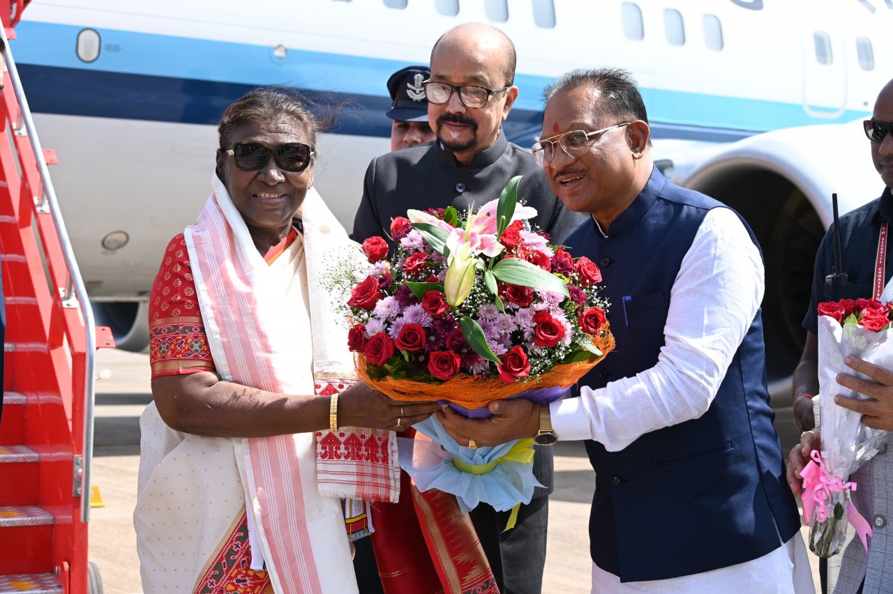 President Draupadi Murmu reached Raipur on a two-day stay.