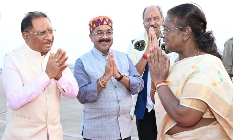 राष्ट्रपति श्रीमती द्रौपदी मुर्मु को भावभीनी विदाई 1 Emotional farewell to President Smt. Draupadi Murmu