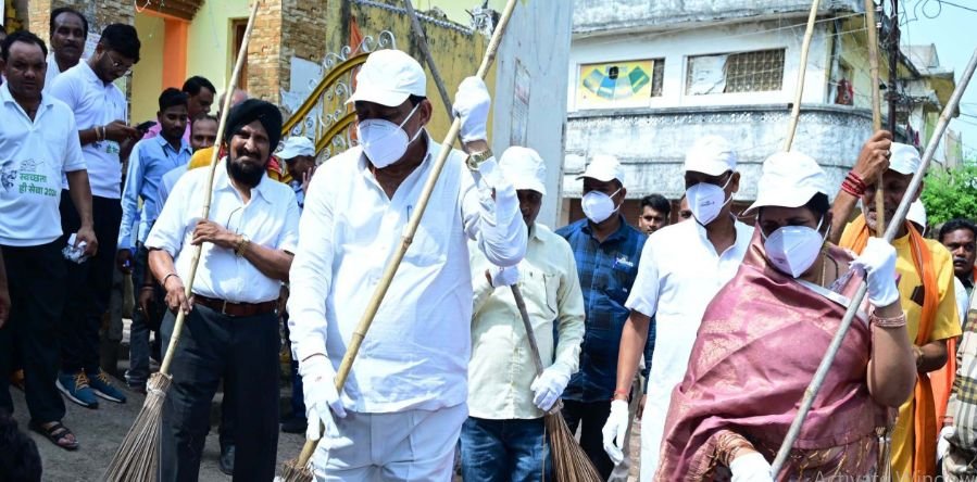 Need to be aware of cleanliness: Food Minister Dayal Das Baghel