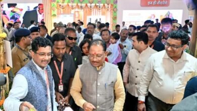 Photo of राज्योत्सव – 2024 : आदिमजाति विभाग की प्रदर्शनी का मुख्यमंत्री विष्णु देव साय ने की प्रशंसा
