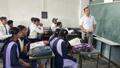 Photo of शिक्षा सचिव सिद्धार्थ कोमल सिंह परदेशी ने निभाई शिक्षक की भूमिका