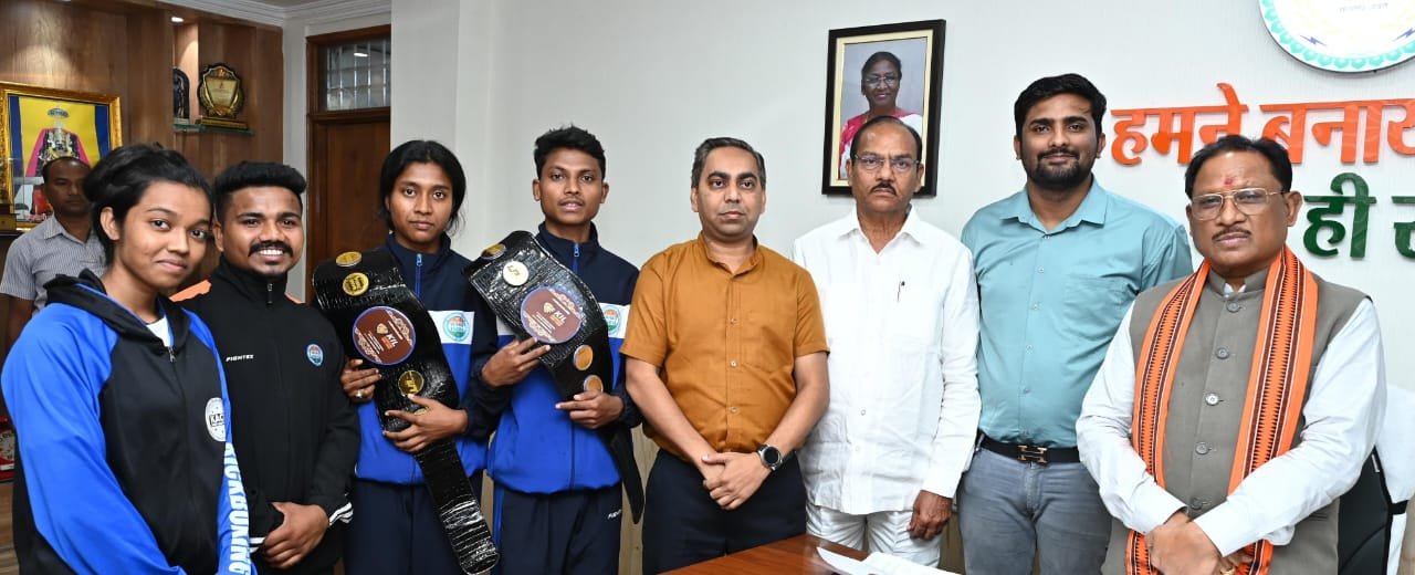 Chief Minister encouraged kick boxing players