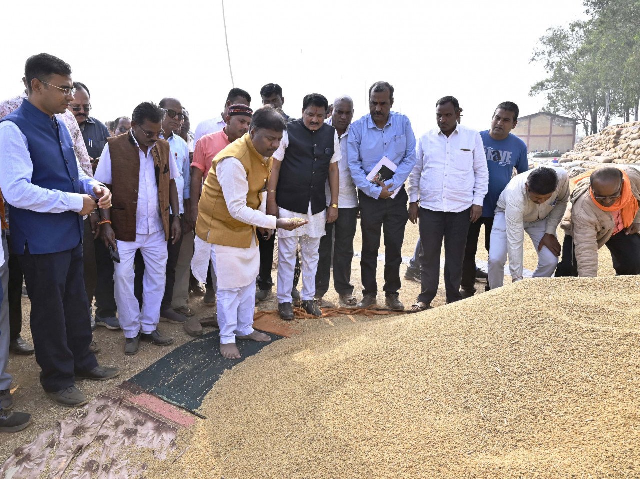 State government is working keeping in mind the convenience of farmers: Minister Kedar Kashyap