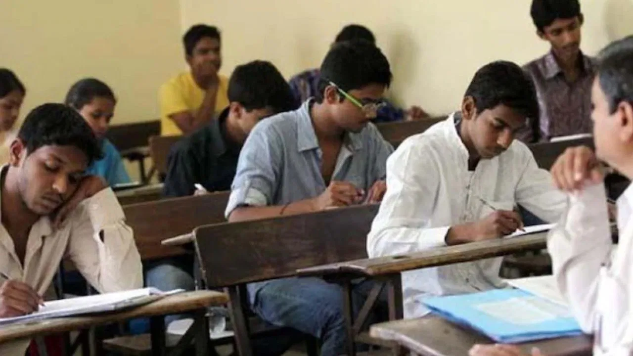 You can apply for coaching in the pre-examination training center till 25th November.