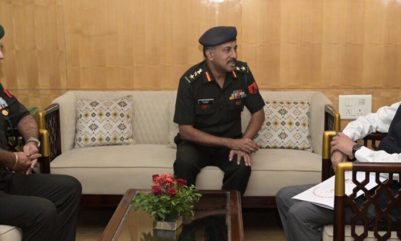 राज्यपाल डेका को सोल्जराथान कार्यक्रम हेतु आमंत्रण दिया सैन्य अधिकारियों ने 1 Military officers invited Governor Deka for Soldierathon program