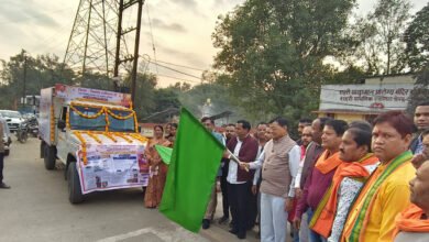 Photo of निक्षय-निरामय के प्रचार-प्रसार रथ को हरी झंडी दिखाकर  मंत्री लखन लाल देवांगन ने किया रवाना