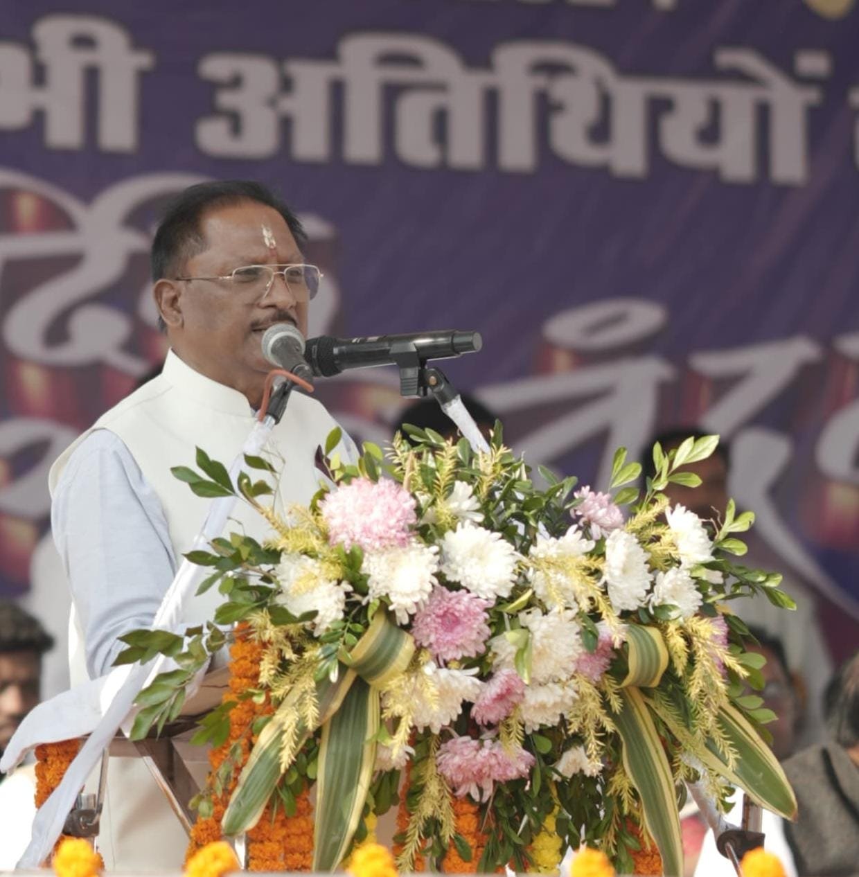 Inaugurated the community building and announced to give land to the society at concessional rate.