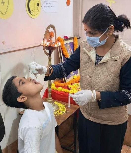 Swarnprashan was given to 2702 children, child protection kits made of five medicines were also given to 350 children.