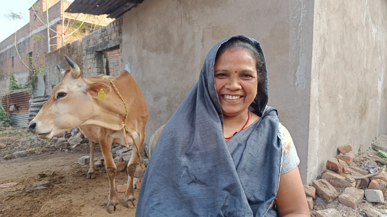 Started his dairy business with the help of Mudra Yojana, started from zero and made his mark today
