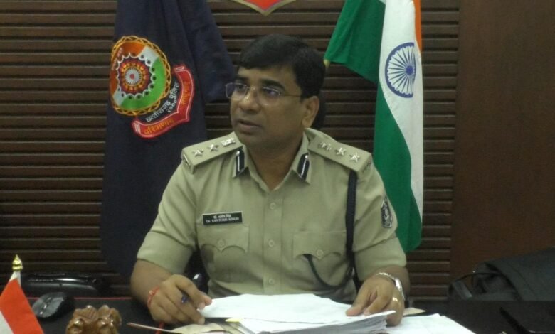 रायपुर एसएसपी संतोष कुमार सिंह समेत 4 IPS का तबादला 1 Raipur SSP Santosh Kumar Singh including 4 IPS transferred
