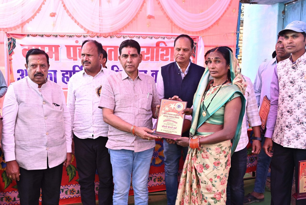 Government is giving priority to development works along with construction: Minister Tank Ram Verma