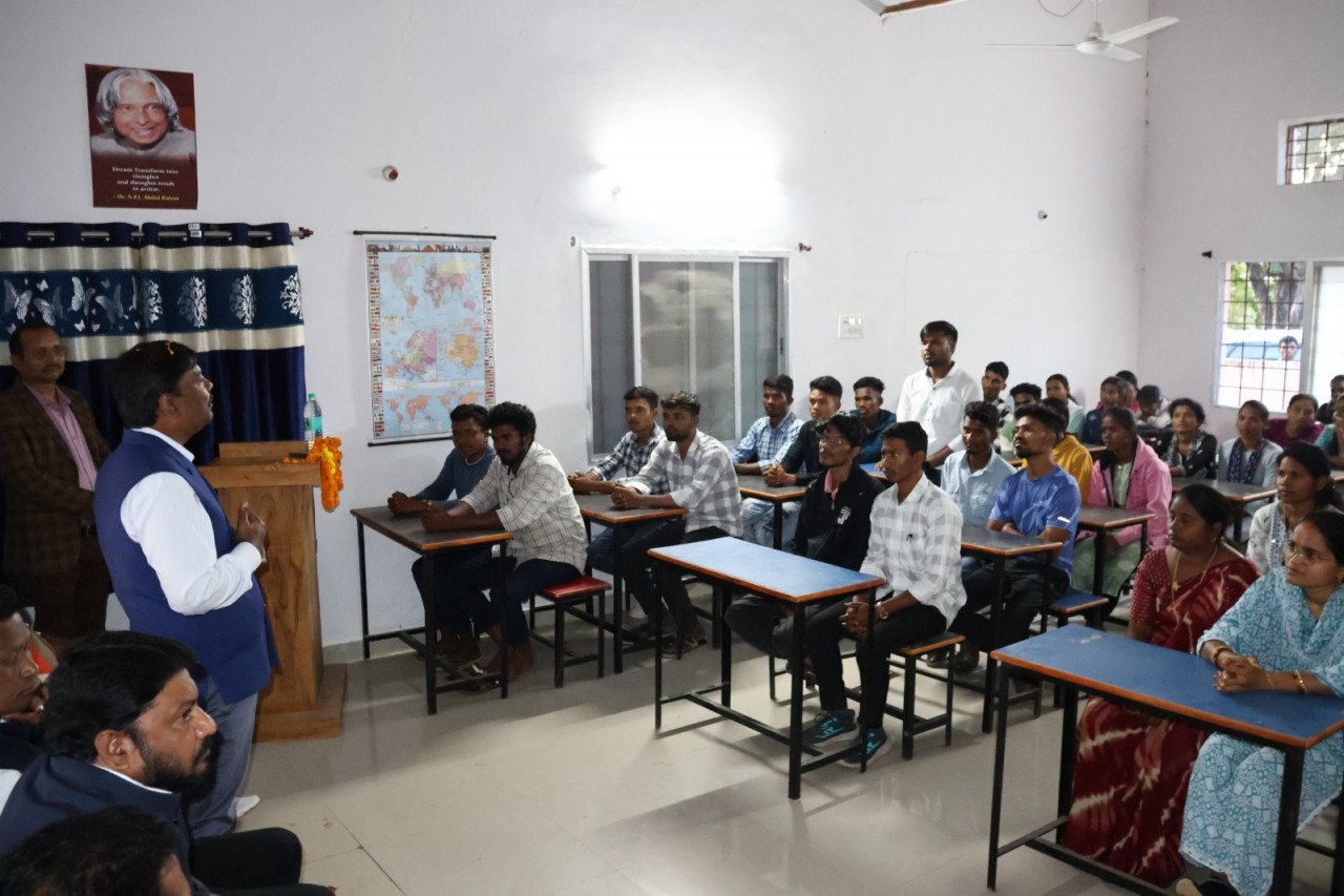 Minister Kashyap inaugurated new classes of Bijapur Career Academy