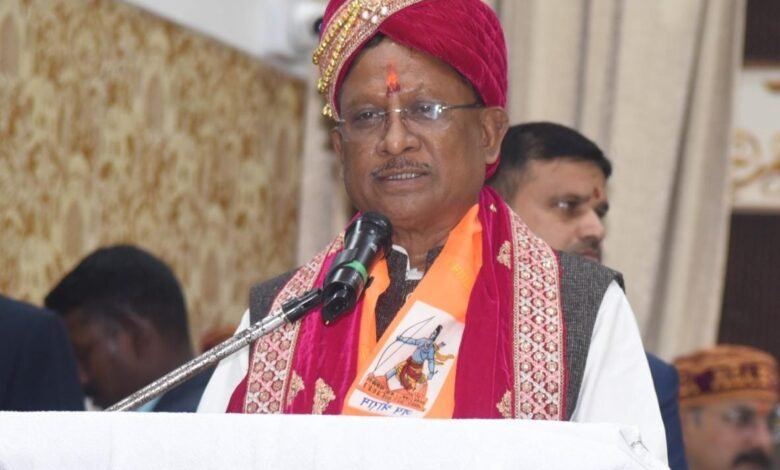 मुख्यमंत्री विष्णु देव साय ने भगवान झूलेलाल की पूजा-अर्चना कर राज्य की खुशहाली और समृद्धि की कामना की 1 Chief Minister Vishnu Dev Sai prayed for the prosperity and prosperity of the state by worshiping Lord Jhulelal.