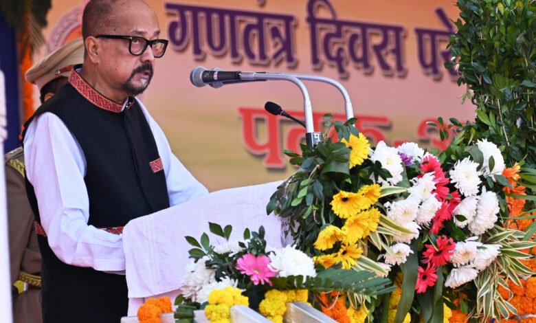 राज्यपाल ने गणतंत्र दिवस समारोह में वीरता शौर्य एवं उत्कृष्ट सेवा के लिए पद अलंकरण से किया सम्मानित 1 Governor honored with post decoration for bravery and excellent service in Republic Day celebrations