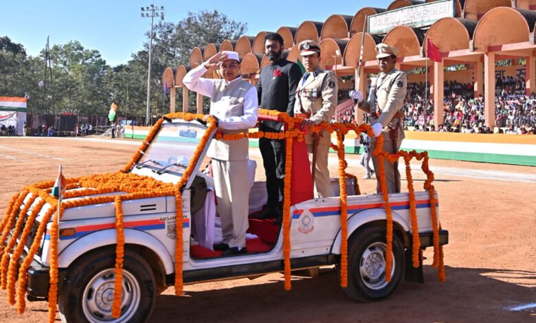 जशपुर में गणतंत्र दिवस समारोह हर्षाेल्लास के साथ मनाया गया 1 Republic Day celebrations were celebrated with enthusiasm in Jashpur.