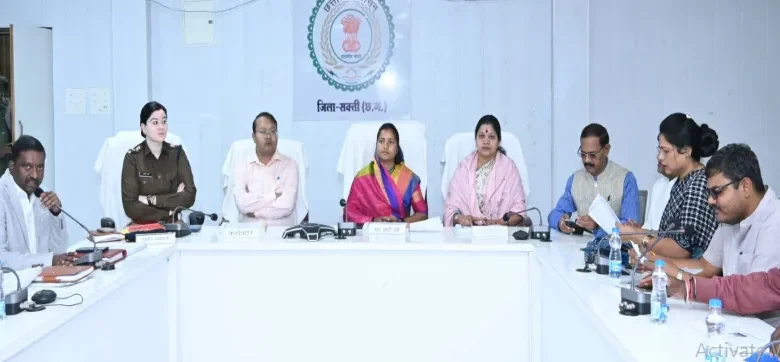 मंत्री राजवाड़े ने सक्ती जिले में ली समीक्षा बैठक 1 Minister Rajwade took review meeting in Sakti district