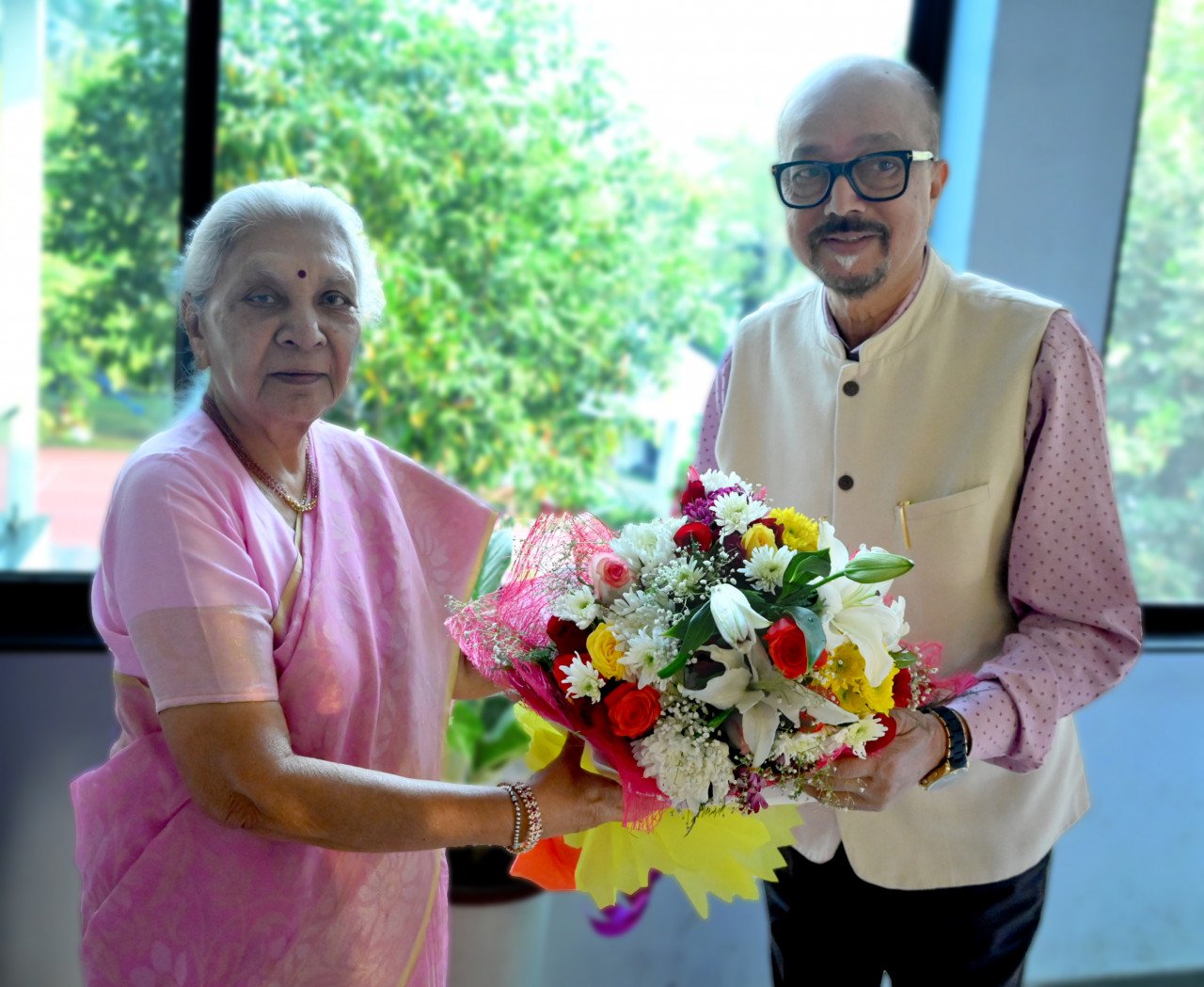 Governor of Uttar Pradesh pays courtesy visit to Governor Deka