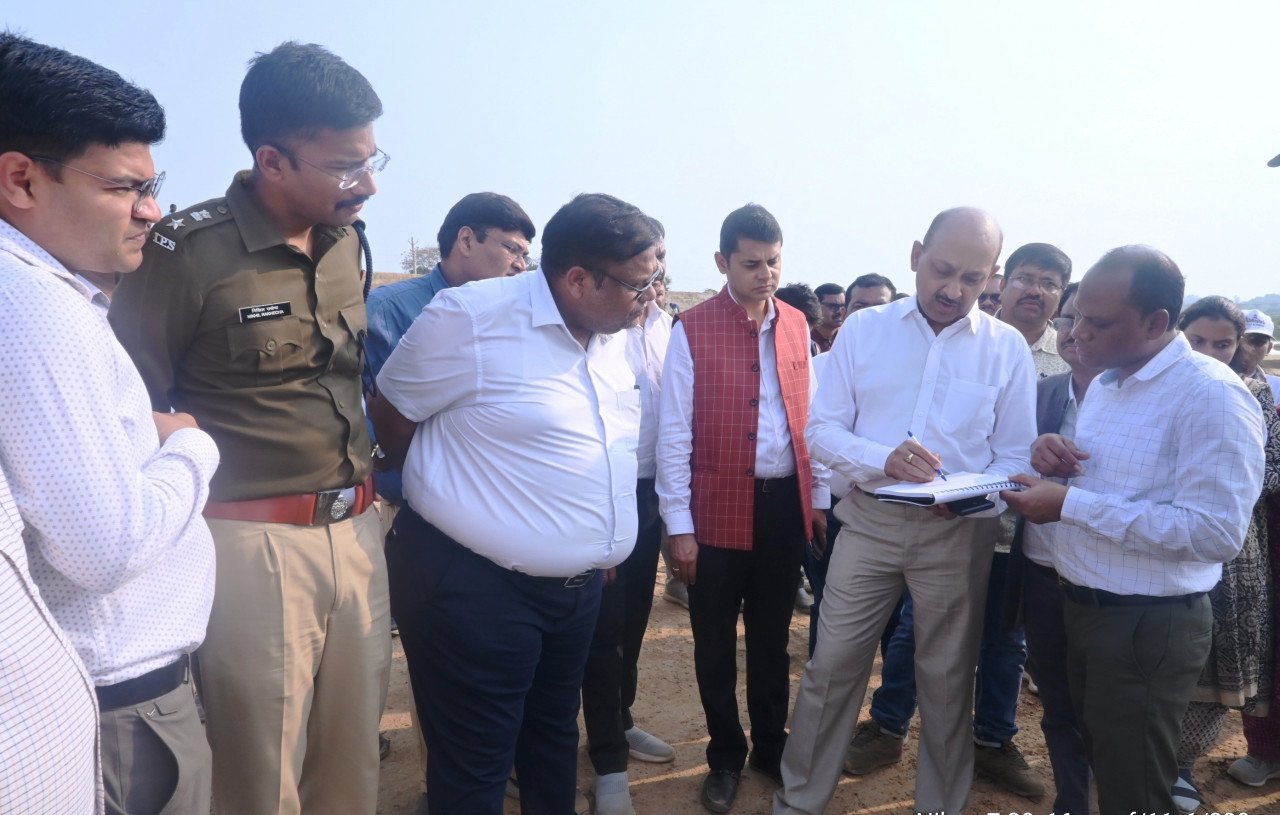 Additional Chief Secretary took stock of the preparations for Rajim Kumbh Kalp Mela