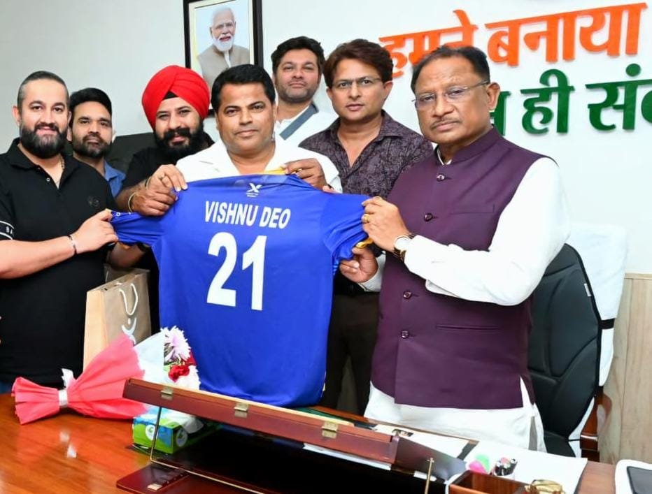 The organizing committee of Legend 90 met Chief Minister Vishnudev Sai.