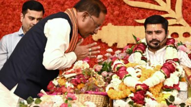 Photo of सीएम साय ने श्रीमद्भागवत कथा में किया श्रीकृष्ण-सुदामा प्रसंग का श्रवण, छत्तीसगढ़ की समृद्धि और खुशहाली की कामना की