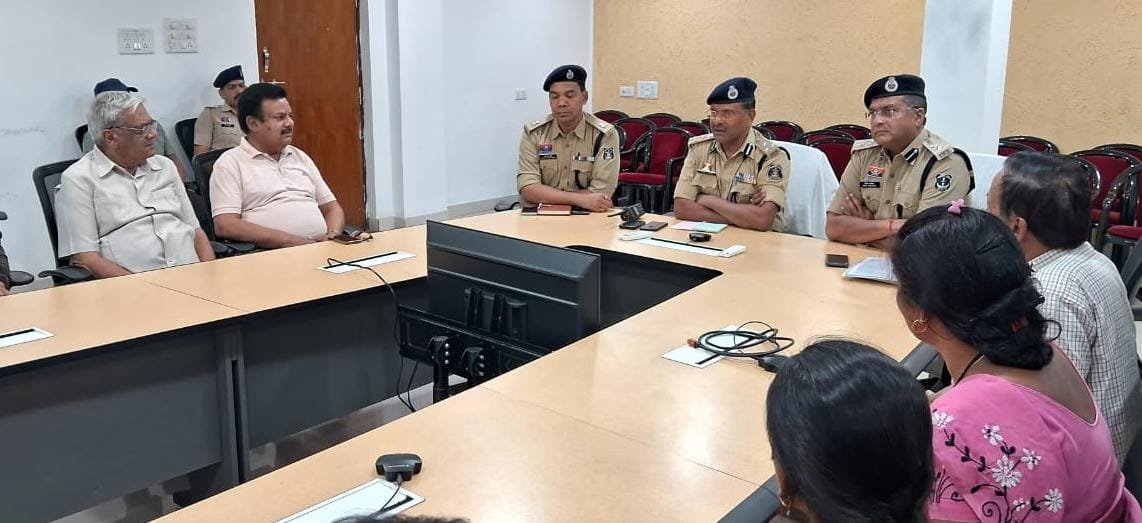 Peace Committee meeting held with Christian community in Civil Line Raipur