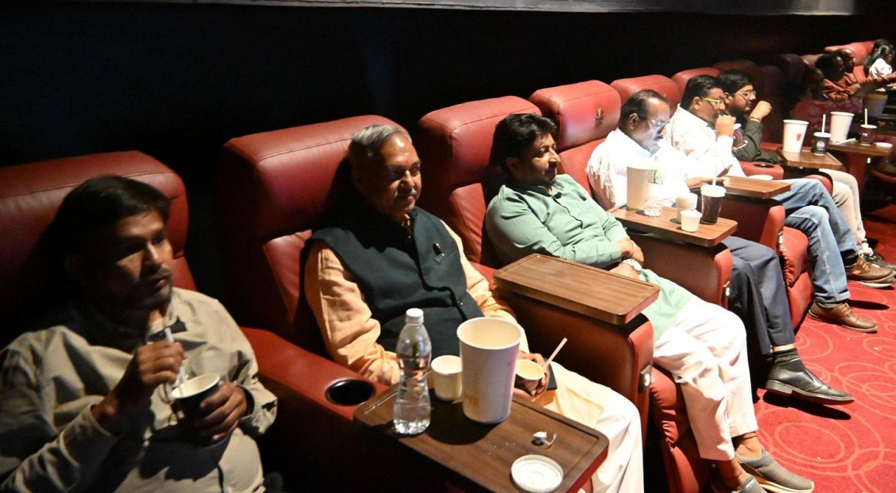 School children enjoyed Chhaava film, Chairman of Chhattisgarh Yoga Commission praised it
