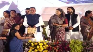 Photo of मुख्यमंत्री साय ने उत्कृष्ट कार्य पर राम कुमारी चौहान का किया सम्मान