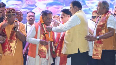 Photo of मुख्यमंत्री विष्णु देव साय ने भगवान झूलेलाल की शोभायात्रा का फूलों से किया भव्य स्वागत