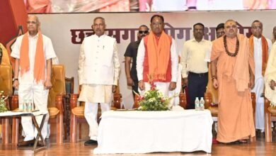 Photo of योग आयोग के नवनियुक्त अध्यक्ष के पदभार ग्रहण हेतु अभिनंदन समारोह में शामिल हुए मुख्यमंत्री विष्णु देव साय