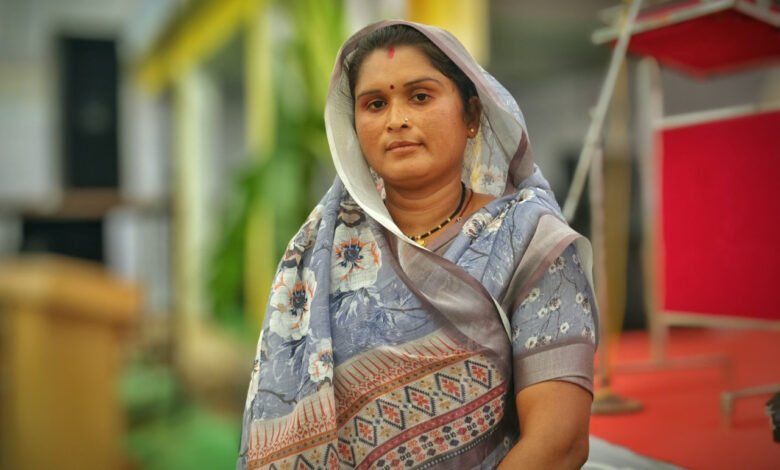 महतारी वंदन योजना बना मंजूलता एवं सविता के लिए मुश्किल वक्त का सहारा 1 Mahtari Vandan Yojana became a support for Manjulata and Savita in difficult times