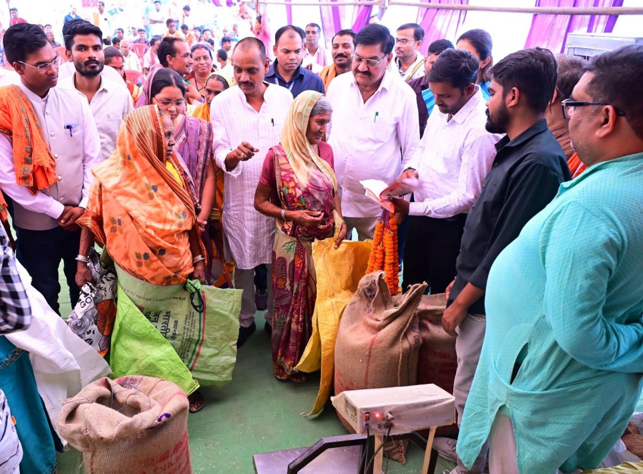 This is the government's resolve that no citizen should sleep hungry - Minister Baghel