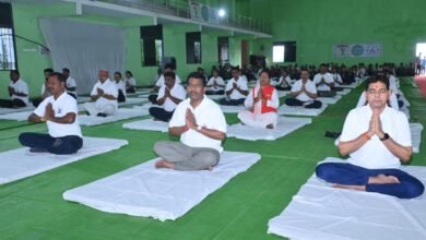 Photo of राजस्व मंत्री टंकराम वर्मा के साथ जिलेवासियों ने किया सामुहिक योगाभ्यास