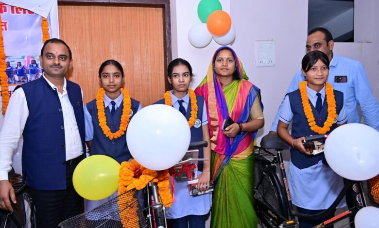 जीवनोपयोगी ज्ञान से ही मिलेगी सच्ची सफलता: मंत्री राजवाड़े 1 True success will be achieved only by useful knowledge: Minister Rajwada