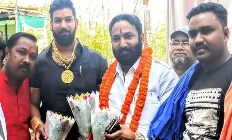 हिस्ट्रीशीटर रोहित तोमर पर एक और एफआईआर, डरा-धमकाकर वसूले 1.16 करोड़ रुपये 1 Another FIR against history-sheeter Rohit Tomar, he extorted Rs 1.16 crore by threatening people