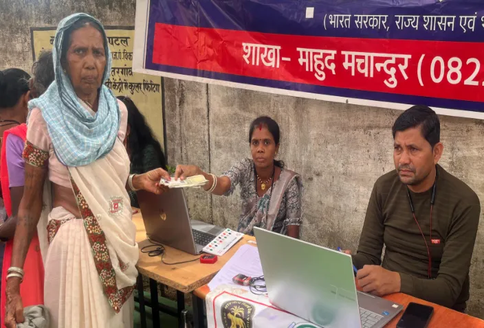Dharti Aaba Public Participation Campaign: Villagers of Balod district got immediate benefits of schemes in camps