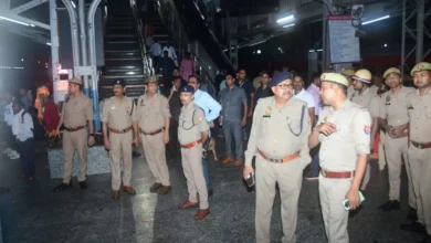 Photo of बम की अफवाह और 400 किमी की दौड़: फिर भी समय पर झांसी पहुंची ‘संपर्क क्रांति’