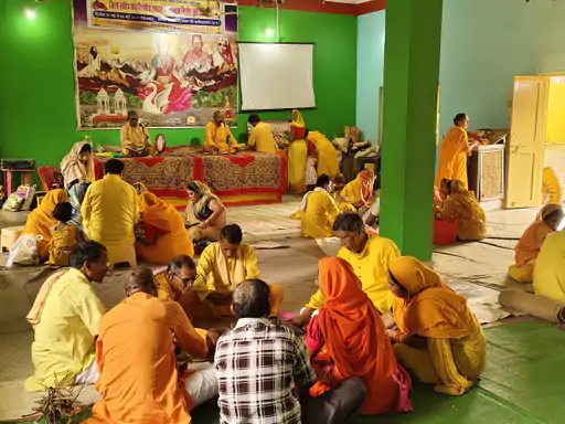 गुरु पूर्णिमा पर बलौदा बाजार के गायत्री शक्तिपीठ में गूंजे वैदिक मंत्र, शिक्षकों का हुआ सम्मान 1 Vedic mantras resonated at Gayatri Shaktipeeth in Baloda Bazar on Guru Purnima, teachers were honored