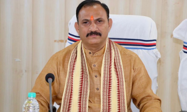 राष्ट्रीय चिकित्सक दिवस पर स्वास्थ्य मंत्री ने दी शुभकामनाएं, कहा— कठिन हालात में भी डॉक्टर कर रहे सेवा 1 Health Minister extended greetings on National Doctor's Day, said- doctors are serving even in difficult situations