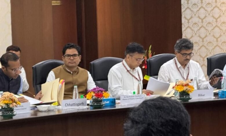 जीएसटी राजस्व संग्रहण विषय पर मंत्रियों के समूह (GoM) की बैठक आयोजित 1 Group of Ministers (GoM) meeting held on GST revenue collection