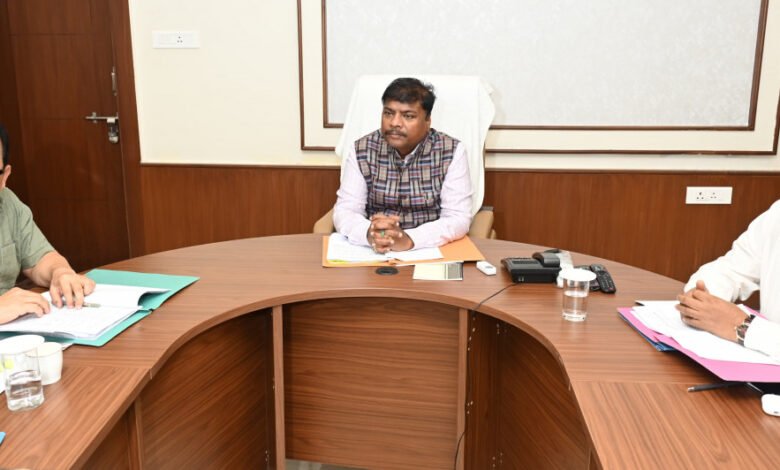 वन मंत्री की अध्यक्षता में वनोपज समिति की बैठक, कई अहम फैसले लिए गए 1 Forest Produce Committee meeting chaired by Forest Minister, many important decisions taken
