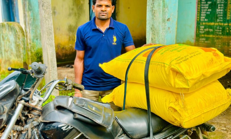 किसानों को मिल रहा पर्याप्त मात्रा में खाद-बीज 1 Farmers are getting sufficient quantity of fertilizers and seeds